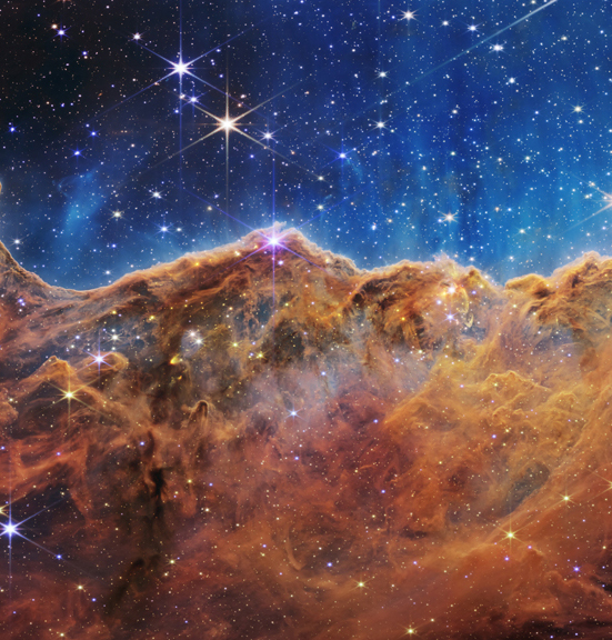 Carina Nebula, pouponnière d'étoiles par le Webb.
