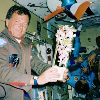 Jean-Loup Chrétien à bord de Saliout-7 pendant sa mission PVH.