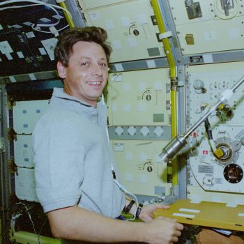 Jean-Jacques Favier lors de la mission STS-78 en 1996